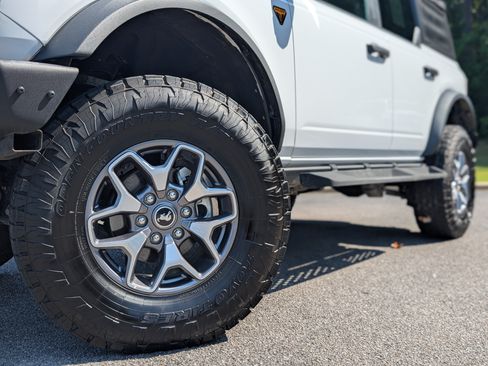 Used 2024 Ford Bronco Badlands AWD/4WD image 34