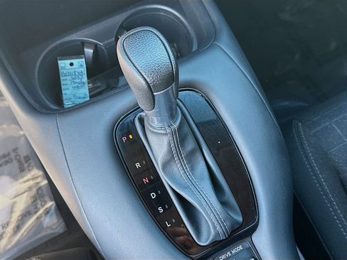 Used 2023 Honda HR-V LX image 15