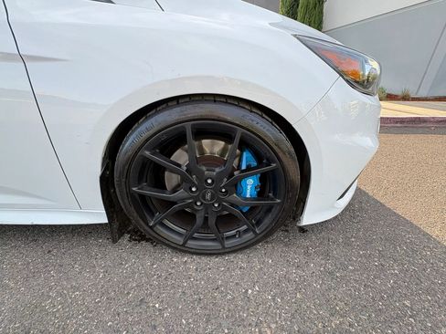 Used 2016 Ford Focus RS AWD/4WD image 28