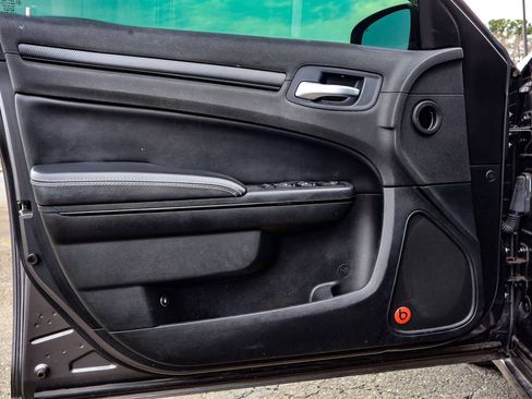 Used 2014 Chrysler 300 S image 35