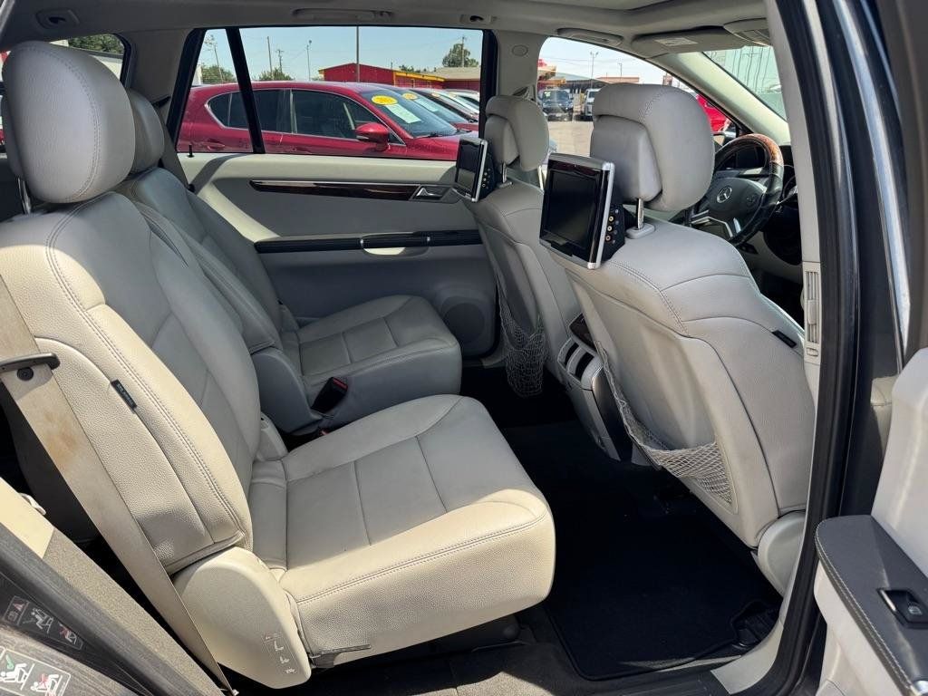 Used 2011 Mercedes-Benz R 350 4MATIC image 14