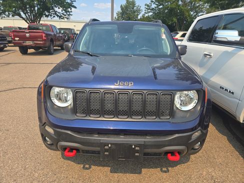 Used 2019 Jeep Renegade Trailhawk w/ Cold Weather Group II AWD/4WD image 2