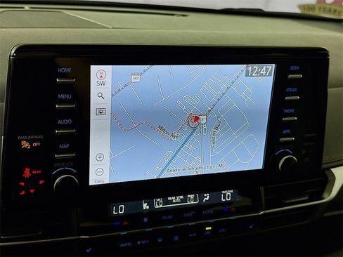 Certified 2022 Toyota Sienna XSE image 6