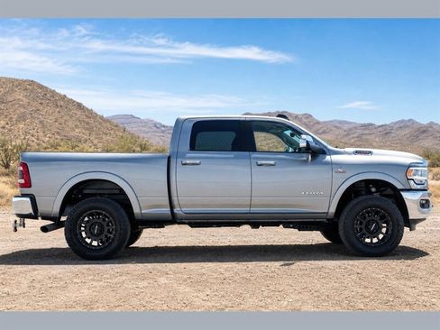 Used 2020 RAM 2500 Laramie AWD/4WD image 4