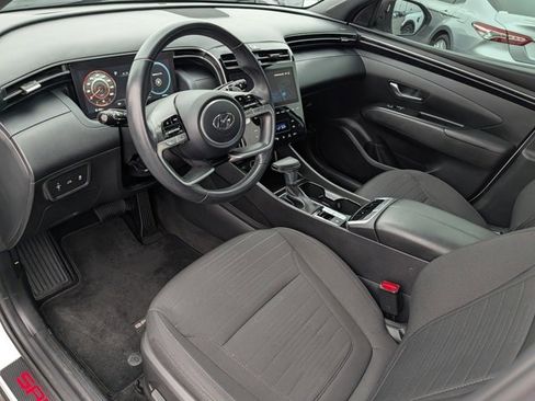 Used 2023 Hyundai Santa Cruz SEL Premium image 9