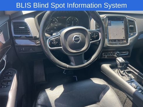 Used 2017 Volvo XC90 T5 Momentum w/ Vision Package image 16