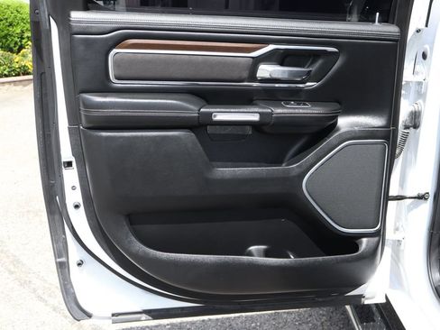 Used 2021 RAM 1500 Laramie AWD/4WD image 18
