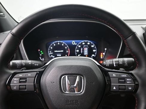 Used 2025 Honda Pilot Black Edition image 14