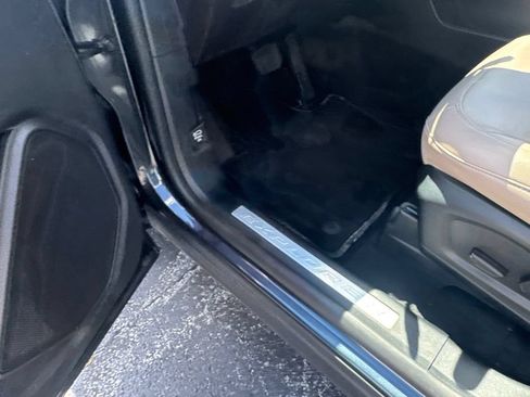 Used 2023 Ford Explorer Limited w/ Equipment Group 301A AWD/4WD image 12