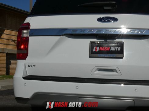 Used 2020 Ford Expedition Max XLT w/ Equipment Group 202A RWD image 12