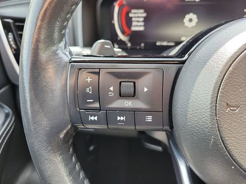 Certified 2021 Nissan Rogue Platinum FWD image 28