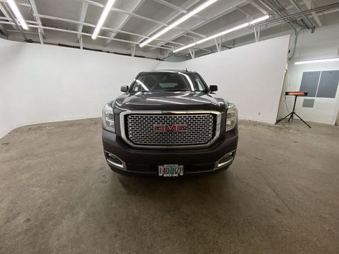 Used 2016 GMC Yukon XL Denali w/ Enhanced Security Package image 9