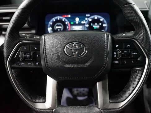 Used 2024 Toyota Tacoma TRD Sport image 13