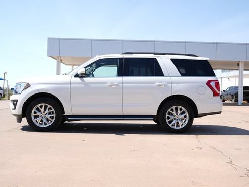 Used 2021 Ford Expedition XLT AWD/4WD image 6