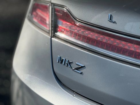 Used 2018 Lincoln MKZ Select w/ Select Plus Package image 9