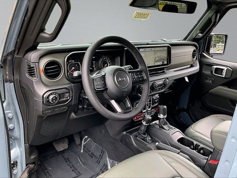 New 2026 Jeep Gladiator Mojave AWD/4WD image 7