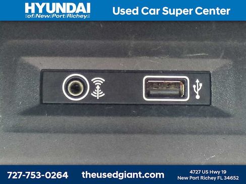 Used 2019 Volkswagen Atlas SEL FWD image 25