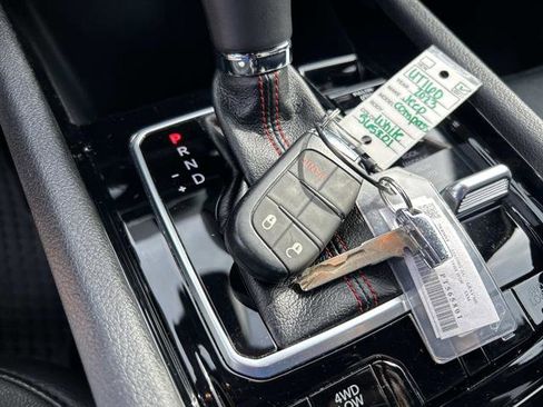 Used 2023 Jeep Compass Trailhawk image 32