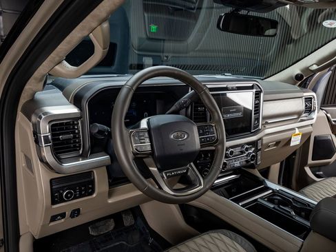 Used 2026 Ford F250 Platinum w/ Platinum Plus Package AWD/4WD image 17