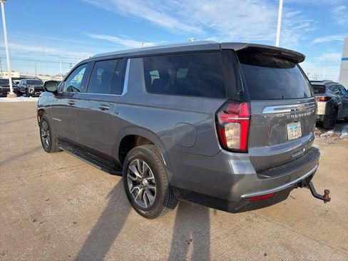 Used 2021 Chevrolet Suburban LS image 4