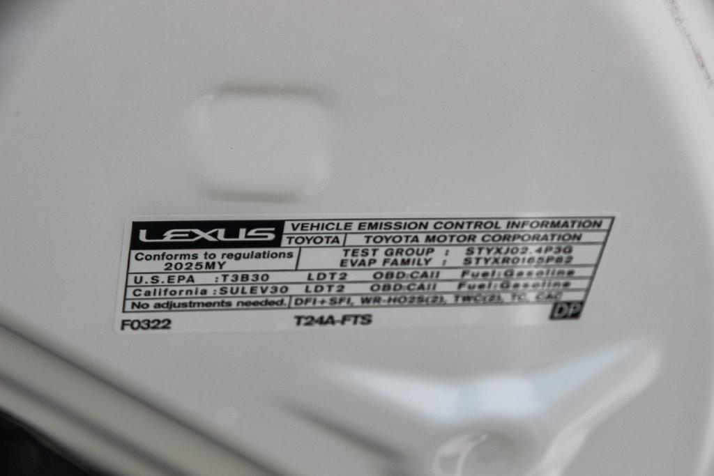 Certified 2025 Lexus RX 350 FWD w/ Accessory Package image 28