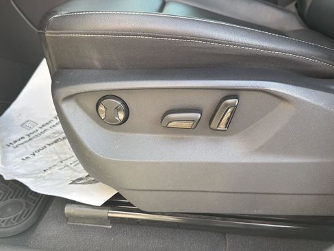 Used 2019 Volkswagen Atlas SE image 12