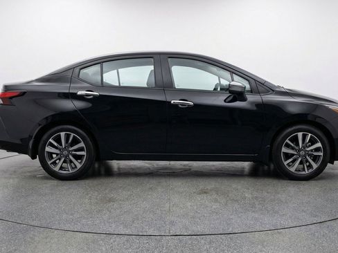 Used 2025 Nissan Versa SV FWD image 11
