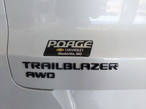 New 2026 Chevrolet TrailBlazer RS w/ Convenience Package AWD/4WD image 32
