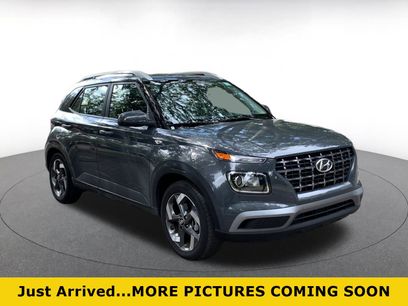 Used 2025 Hyundai Venue SEL