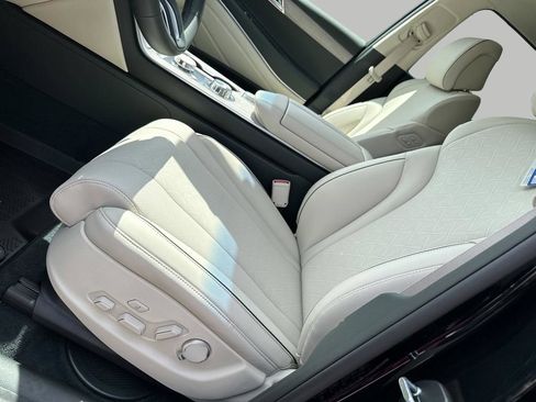 New 2026 Genesis GV80 2.5T Prestige AWD/4WD image 9