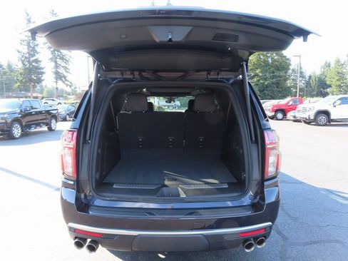 Certified 2023 Chevrolet Suburban High Country image 7