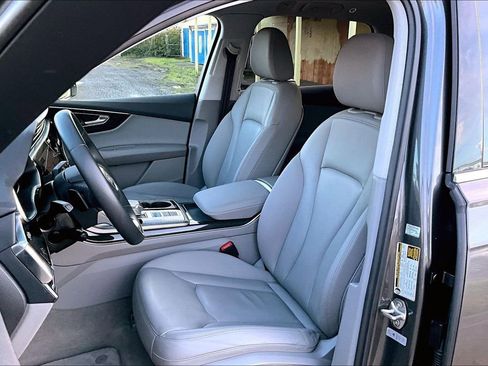 Used 2021 Audi Q7 3.0T Premium Plus w/ Premium Plus Package image 9