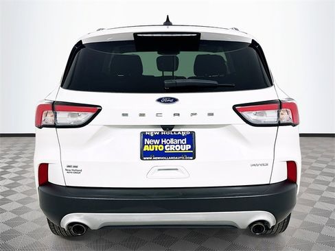 Certified 2020 Ford Escape SE image 6