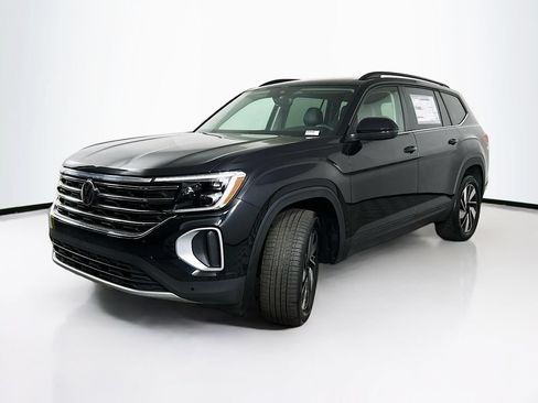 Used 2026 Volkswagen Atlas SE w/ Panoramic Sunroof Package FWD image 1