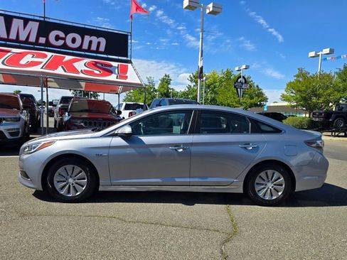 Used 2016 Hyundai Sonata SE FWD image 8
