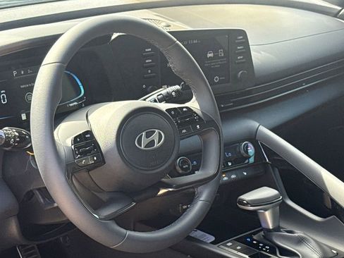 New 2026 Hyundai Elantra SEL Sport Premium FWD image 17