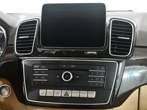 Used 2018 Mercedes-Benz GLE 350 4MATIC image 9