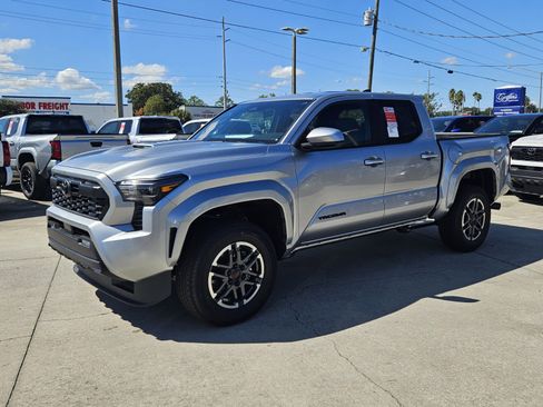New 2025 Toyota Tacoma TRD Sport image 3