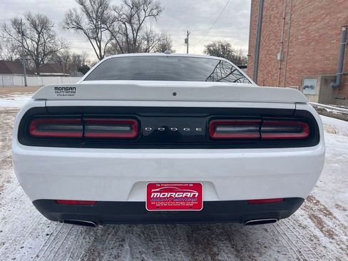 Used 2017 Dodge Challenger GT w/ Driver Convenience Group image 6