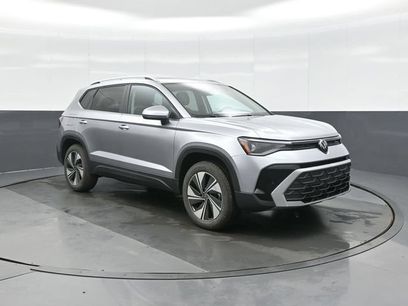 New 2026 Volkswagen Taos SE