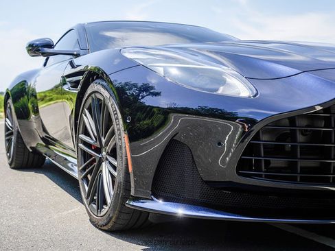 Used 2024 Aston Martin DB12 Coupe RWD image 68