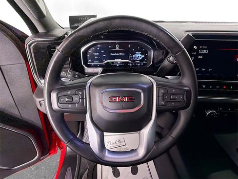 Used 2024 GMC Sierra 2500 SLE image 11