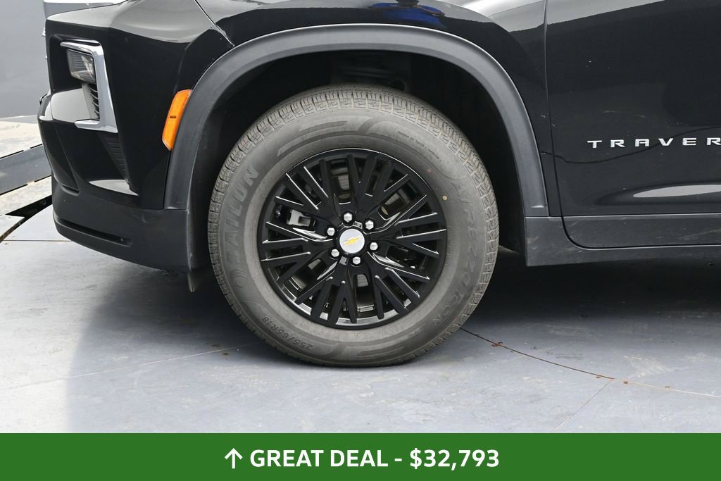 Used 2024 Chevrolet Traverse LT FWD image 13
