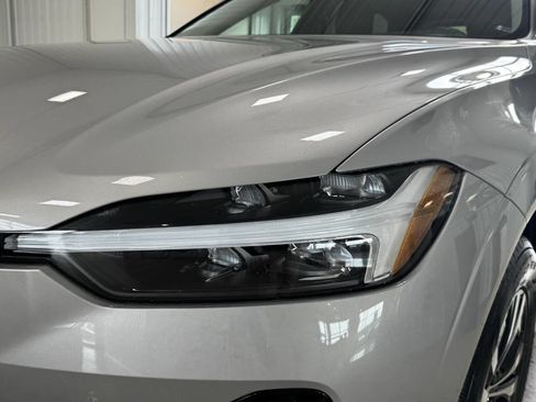 Used 2024 Volvo XC60 B5 Core image 48