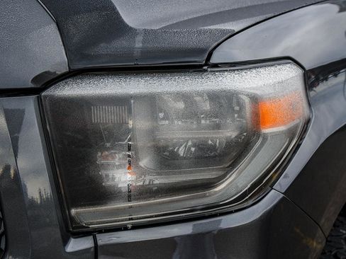 Used 2018 Toyota Tundra SR5 image 7