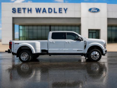 Used 2023 Ford F450 Lariat w/ FX4 Off-Road Package AWD/4WD image 8