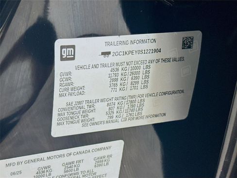 Used 2025 Chevrolet Silverado 2500 LTZ w/ LTZ Convenience Package image 28