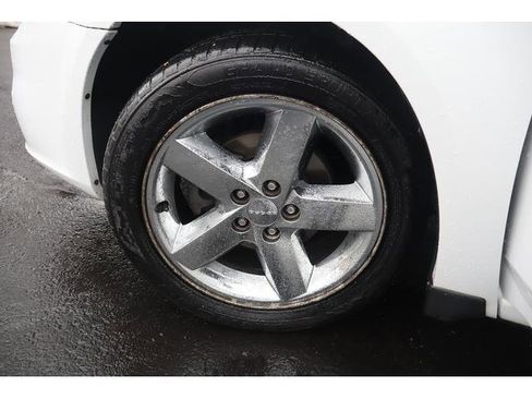 Used 2014 Dodge Avenger SE w/ Rallye Appearance Group image 12