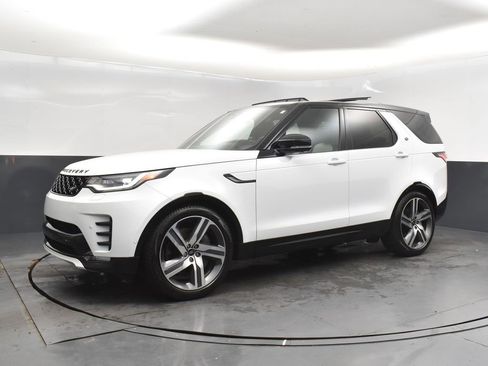 Used 2023 Land Rover Discovery HSE R-Dynamic image 3