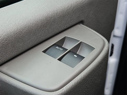 New 2025 Chevrolet Express 3500 w/ Power Convenience Package image 13